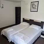 Trakia Vendégház 4*